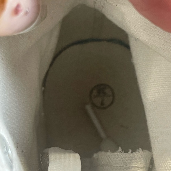 Converse inspired Off-White High-Top Sneakers - Picture 7 of 7